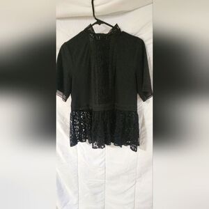 Short sleeve black lace top
